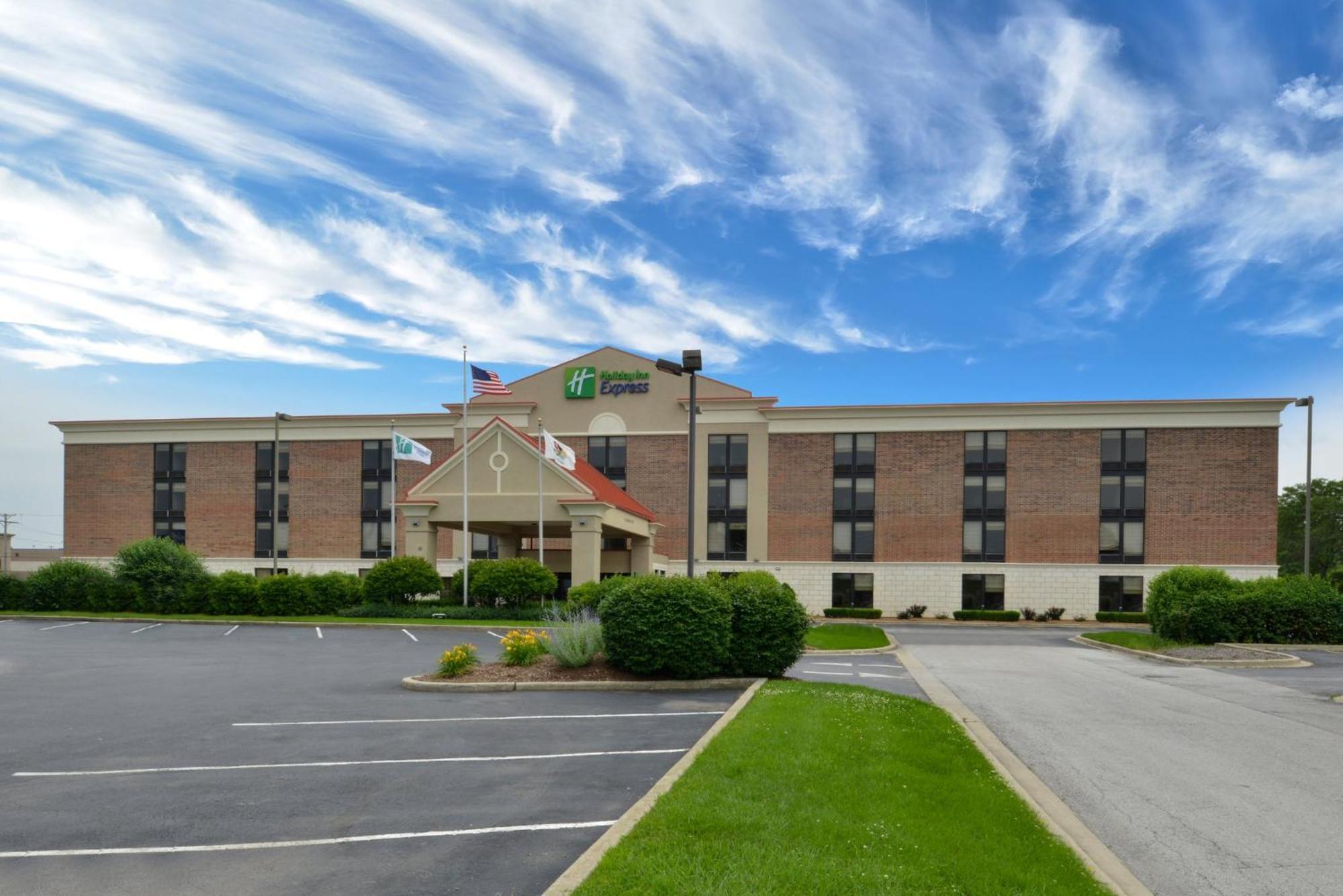 Holiday Inn Express Crestwood By Ihg Exterior foto